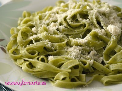 Cintas vegetales con queso